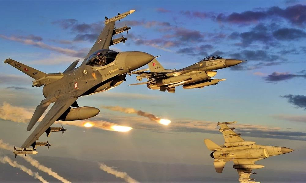 Η Τουρκική ΠΑ προσπάθησε να παρενοχλήσει το ελικόπτερο που μετέφερε τον Στεφανή - Άγκυρα: ''Θα δείτε τι έχει να συμβεί από εδώ & πέρα''